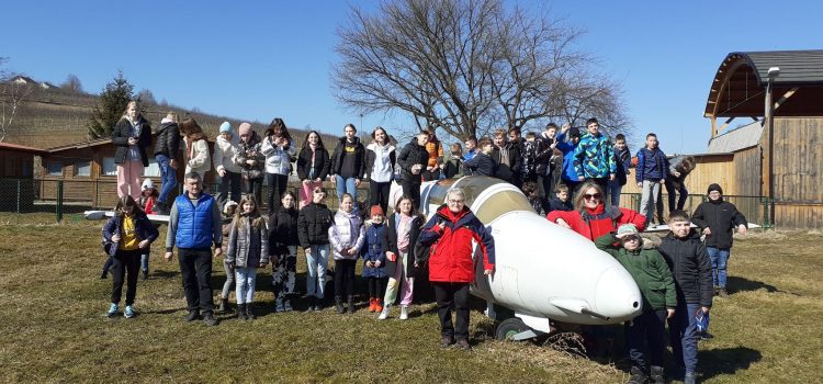 PTTK zaprasza dzieci na spacer „Lotniczymi śladami w Małopolsce”